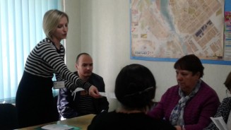Специалисты центра занятости встречаются с жителями в микрорайонах